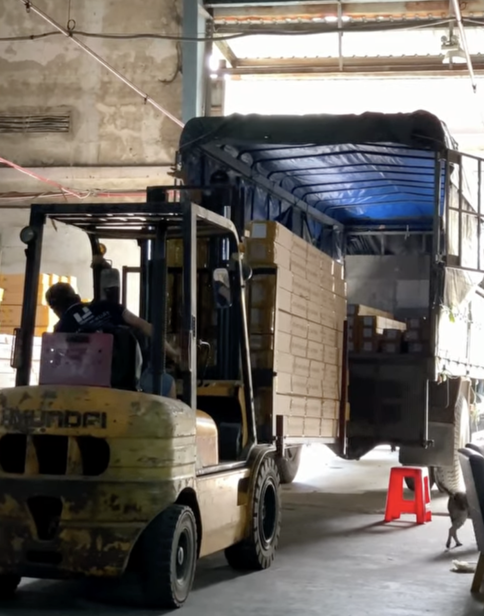 Cung cấp len chân tường