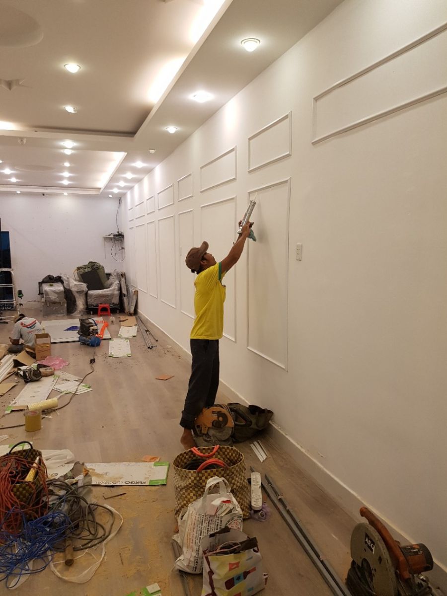 Sử dụng thiết bị thi công chỉ viền trang trí